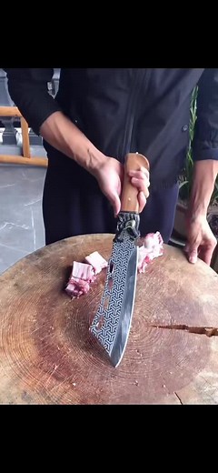 High Quality Butcher's Knife for Efficient Meat Preparation