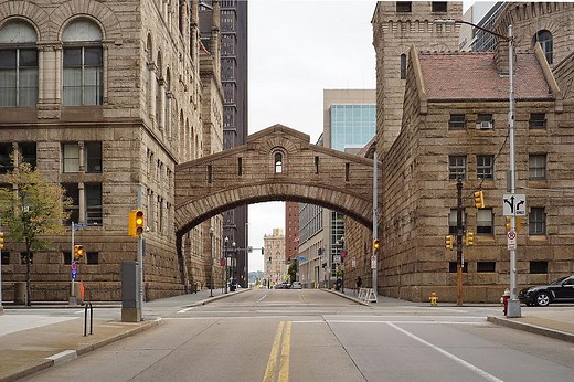 City Walk: Downtown Architectural Jewels, Pittsburgh, Pennsylvania