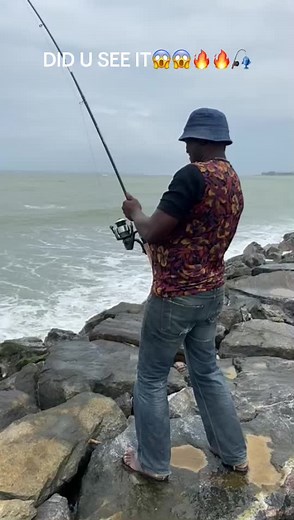 Ghana Fisherman's Viral Surprise Encounter | Clean Ocean Champion