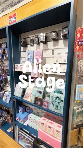 Calling all Alien Stage Fans! We’ve restocked some of your merch favourites! As well as brought some new goodies into our collection! Located in the Chinese Books Department. Get in while stocks last! #kino_sydney #alienstage #mizisua #ivantill | Kinokuniya Sydney