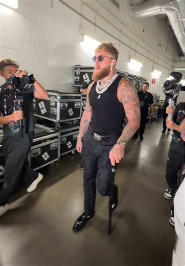 Live on Netflix. | Jake Paul Vs Anthony Joshua