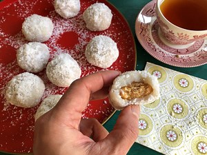 Coconut and Peanut Mochi Balls (Nuomici) Recipe - Viet World Kitchen