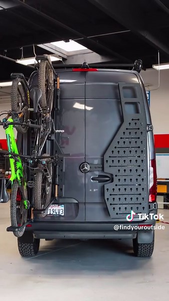 Outdoor life just got easier! When your gear doesn’t quite fit in the van, these @sandyvansofficial NO DRILL UNIVERSAL Port & Starboard racks are the next-generation off-grid upgrade. Made from heavy-duty aluminum, these rear racks can haul it all—bikes, e-bikes, rugged storage boxes, spare tires, and more. Built tough, rust-proof, and apocalypse-ready 💪 . . . #travel #fyp #trending #vancamping #vanlife #foryou #vanliving