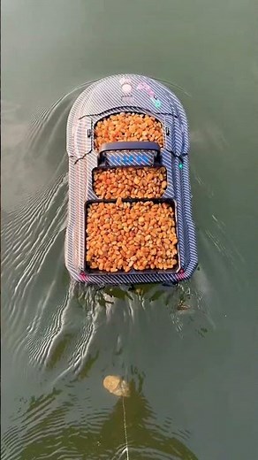 This bait boat is great for catching silver carp, bighead carp, and European carp. It has good..