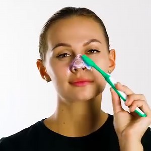 918K views · 8.8K reactions | Brilliant tips to use toothpaste.  | 5-Minute Crafts GIRLY | Facebook