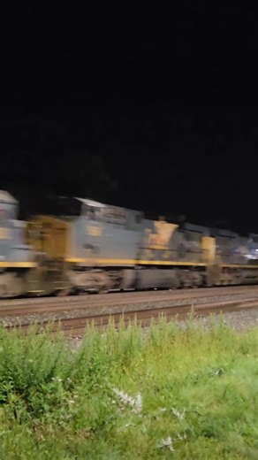 Fresh Rebuilt CSX SD70 Taking New Rebuild Candidates To Erie, Pennsylvania! *10/11/2025* #csx #fyp