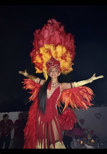 Love deserves a celebration this big ❤️ This Valentine’s, Miami knows who brings the real energy La Hora Loca de Miami — the best option to light up your night Con la mejor energía, el mejor show y la mejor atmósfera ✨ La Hora Loca de Miami… la mejor opción para enamorar tu evento ❤️‍🔥 ValentinesDay By Top 1 Entertainment & La hora loca de Miami #valentinesparty #L#LoveInMiamimiamievents #MiamiParty #horaloca