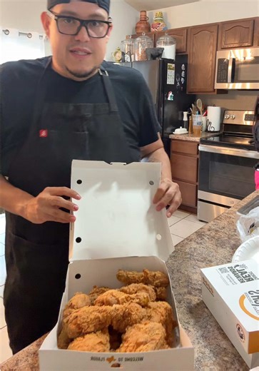 @Church's Chicken for dinner tonight 💝 Thanks to my mommy I won’t have to cook tonight!