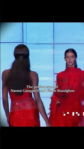 The Most ICONIC Sync in Runway History 💃#naomicampbell #giselebundchen #valentino1999 #runway