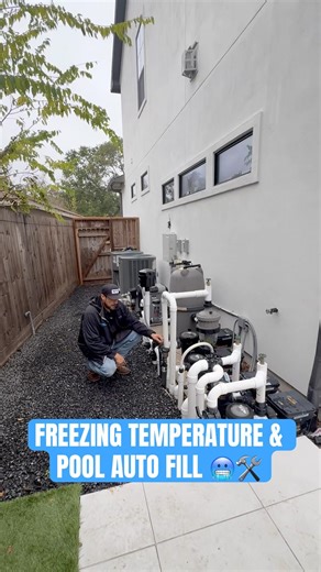 Freezings Temperature & Pool Auto Fill🥶🛠️ #custom #construction #regalpoolshouston #winter #yt