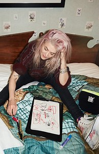 Alison Mosshart Shares Spoken Word Piece 'Animals' | Clash Magazine Music News, Reviews & Interviews
