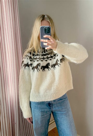Knit an Icelandic Horse Sweater Tutorial