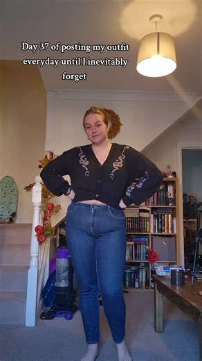 Such a cute cardigan and very comfy #alttiktok #alternative #altfashion #midsizefashion #altgirl