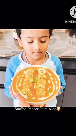 Stuffed Paneer Dum Aloo😋#shorts #ytshorts #food #youtube #recipe #indianfood #cooking #love #viral