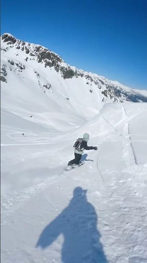 🏂 Epic Snowboarding Adventure ❄️ #snowboarding #snowboard #snow #extremesports #sports #shorts