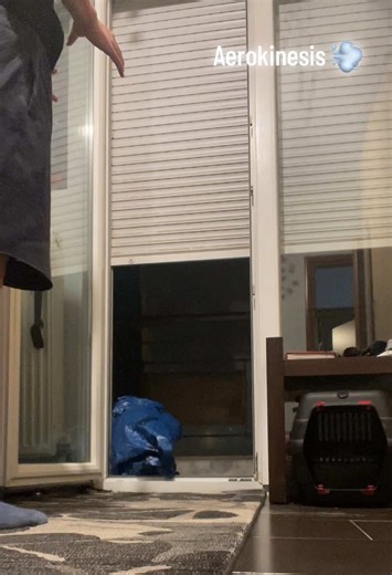 I’m s weak These days:( #aerokinesis #telekinesis #power #eleven #fyp