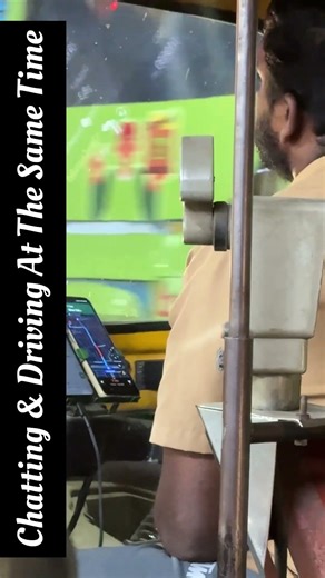 Fun video | what Auto Drivers Does At Traffic Signal🚦