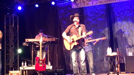 50 Best Country Songs About Love