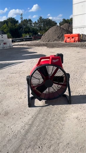 Tooling With Newman on Instagram: "The @milwaukeetool M18 Brushless 18” Fan blasts air 50+ ft with speeds up to 13.5 MPH. Impact, water & dust-resistant with 360° rotation to hit any angle. Stackable with 3 speeds to match the moment. #milwaukeetool #nothingbutheavyduty"
