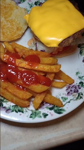 Grass Fed/Pork & Beef Burgers #Burgers #Burger & Fries