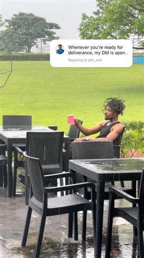 Seyi Ademeso on Instagram: "Has it gotten to this?😭 should I send a Dm?"