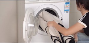 Black and Gold Cow Hide Rug: Fluffy Faux Fur Cowhide Cow Print Rug for Living Room Bedroom 5.2x7 Feet - Animal Print Skin Western