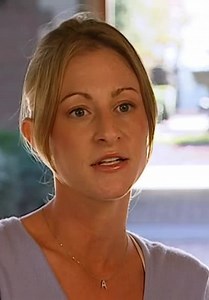 A Wedding Story S22:E08 - Alexis and Roger