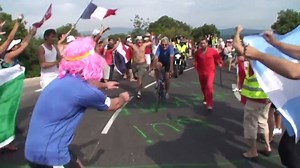 Surprise Tour de France finish for Random Cyclists! Who remembers this classic? Check Remi out at www.youtube.com/user/nqtv | Cycling Memes