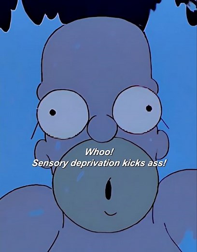 Homer is trapped in a therapeutic tank and buried alive.🤯