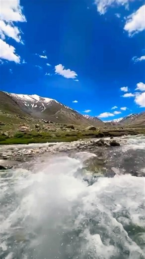 Nature…. Purity and the cameraman! #ParVani #nature #reels #naturelovers #naturesounds #ladakh