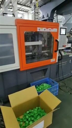 LANSON plastic injection molding machine 120 ton