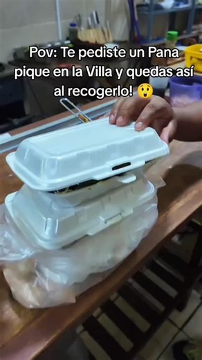 Pana Fast Food on Instagram: "55 bolivianos y comen dos cambas de este pana pique tres carnes de más de 500 g de carne pollo chorizo papas fritas rústicas tipo cochabambinas y un huevo francés Esto lo puedes pedir al 78 07 4067 #santacruzdelasierra🇳🇬 #panafastfood #delivery #piques"