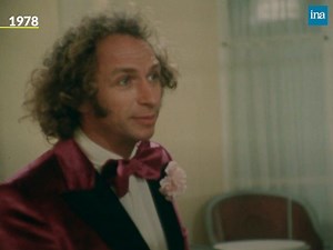 🎥 PIERRE LE TIMIDE 🎬 . "J'aime les hésitants, j'aime les minables. Je suis un peu hésitant, je suis un peu minable". 1978, Pierre Richard tourne "Je suis timide mais je me soigne". L'occasion pour l'acteur et réalisateur de se confier sur sa timidité et son désir de vouloir, sans cesse, se renouveler. | INA