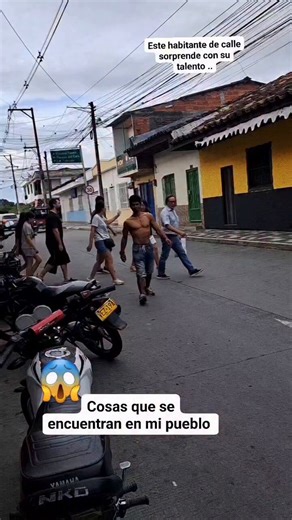 Y dónde uno va puros manes gordos pujando y tomándose selfies o poniendo todo el peso para hacer el ejercicio mal.