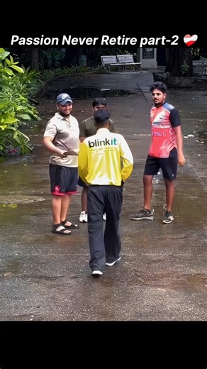 Passion Never Retire ❤️‍🩹 #shorts #gullycricket @GullyCrickett_in #viratkholi #cricket #100m #1m