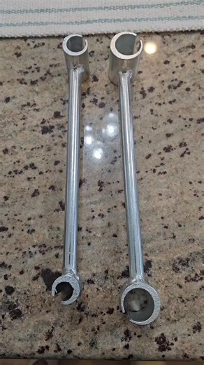 Door Hinge Gap Adjusting Tool #tiktokshopspringglowup #tiktokshoprestock #diytools #homerepairs #tool #homerepair | Barbra Blevins