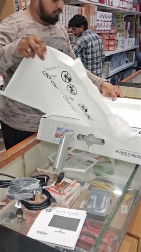 HP Monitor Unboxing | Worth Buying?