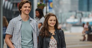 Joey King Is Thankful Her Career Spans "Kissing Booth" and "The Act"