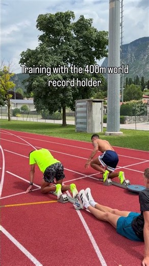 400m Record holder Block Start 🤯 #400mstart #race #athletics #race #record #starting #trendingshorts