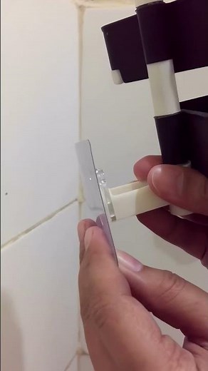 Drill-Free Soap Holder Rotating Wall Mount 🧼🚿 #BathroomHack #SoapHolder #DrillFree