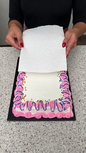 This cake trick is like nothing we've seen before 🤯 | Cakes