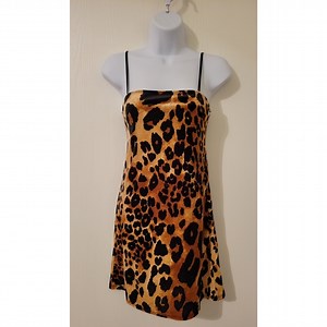 NWT. Leopard/cheetah print mini dress. SMALL. velvet. Forever21.