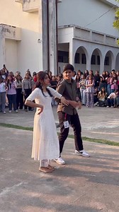 Dance Video in Bhojpuri Style