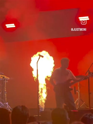 My head exploded when this song started.🔥 #alterego #twentyonepilots #tylerjoseph #joshdun @iHeartRadio @twenty one pilots