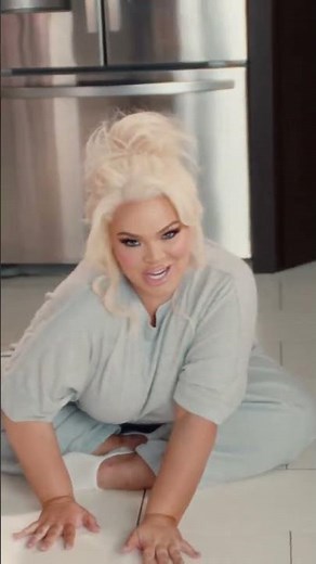No longer “crying on the kitchen floor” 👏 new music video out now 🩷🌈🥹🙏 #trishapaytas #short