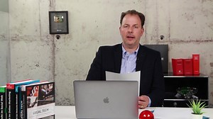 2.5K views · 32 reactions | Sitzenbleiben vor dem Richter: Droht Strafe? Am Anfang jeder Gerichtsverhandlung stehen alle Anwesenden auf um dem Richter Respekt zu zollen. Doch muss man das wirklich? Kann man auch einfach Sitzenbleiben? | WBS LEGAL | Facebook