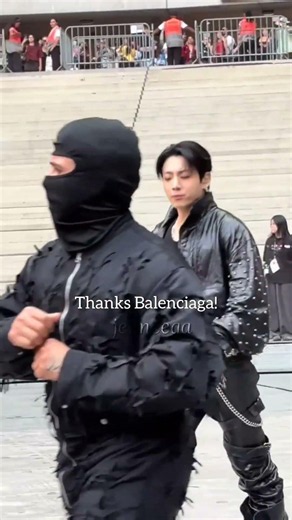 The outfit looks so cool on Jungkook 🔥🖤