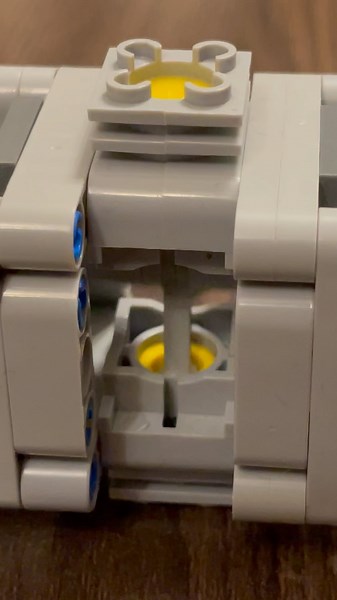 Opposed-piston engine #lego #technic #engine #legotechnic #legoengine #mechanical #mechanism #engineering #satisfying #legomoc #legotechnicmoc #enginediy | Bricks Master Builders