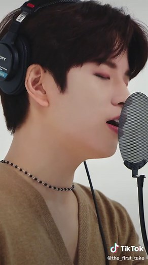 Stray Kids Mixtape_OH First Take Performance