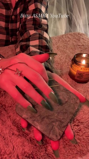 some tapping and scratching on a uhhh…. ceramic? marble? stone coaster 🤪💖 #asmr #asmrtapping #tappingasmr #asmrscratching